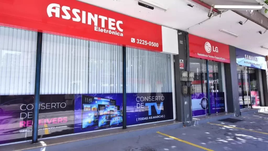 assintec_consertodeprojetor.webp